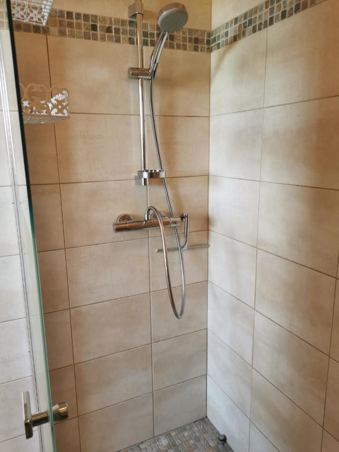 Appart "Pins & Parasol", Piscine Chauffee Et Bain A Remous Taradeau Kültér fotó